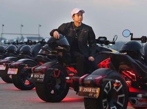 Gaya Kevin Sanjaya di Atas Motor Roda Tiga Seharga Hampir Setengah Miliar