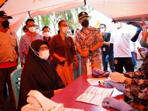 Menkes Puji Komunitas Pencinta Alam Vaksinasi Warga di Kaki Gunung