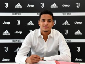 Juventus Gaet Gelandang Muda dari PSV