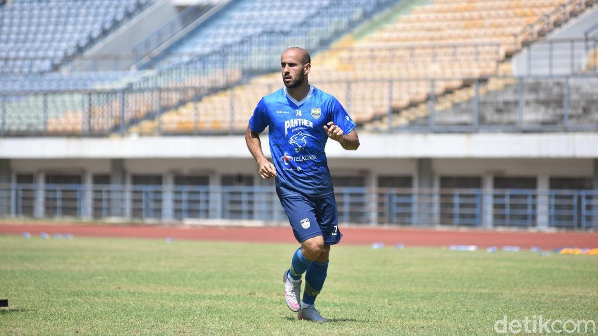 Persib Bandung mengungkap kondisi terkini Mohammed Rashi dan Nick Kuipers. (Foto: detikcom/Yudha Maulana)