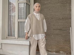 7 Inspirasi OOTD Vest Rajut dengan Hijab Mulai dari Celana Hingga Dress 7 Inspirasi OOTD Vest Rajut dengan Hijab Mulai dari Celana Hingga Dress