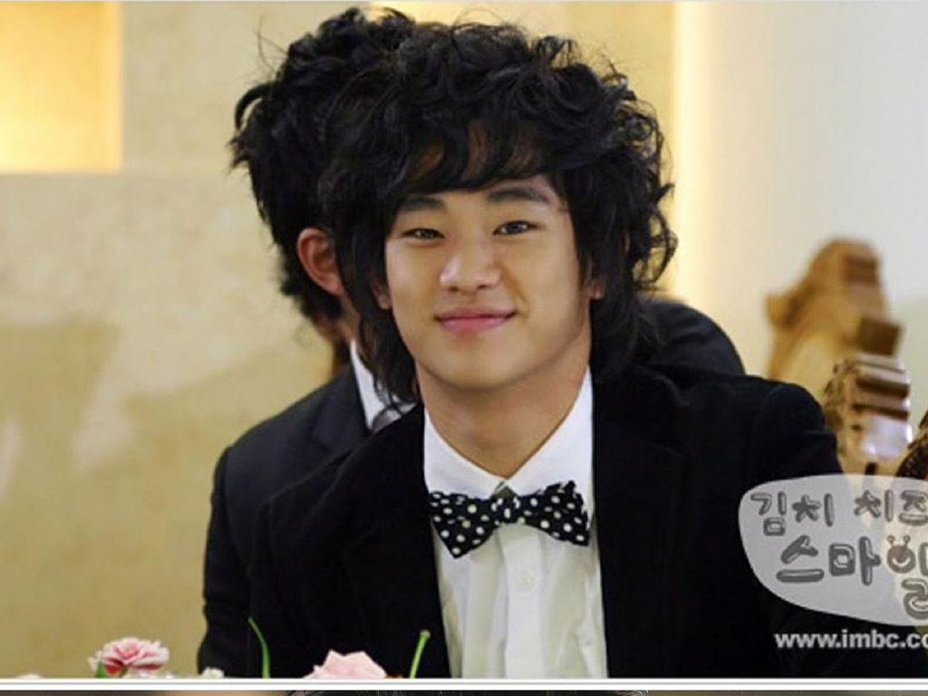 Foto 8 Artis Korea Saat Debut di Drakor Vs Sekarang, Kim Soo Hyun Manglingi Foto 8 Artis Korea Saat Debut di Drakor Vs Sekarang, Kim Soo Hyun Manglingi