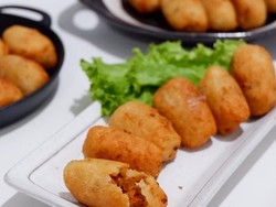 Resep Pembaca: Resep Combro Renyah dan Empuk Untuk Camilan Ngopi