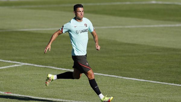 Ronaldo Resmi ke MU, Kini Fokus ke Timnas Portugal Dulu