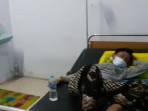 Diduga Keracunan, Puluhan Santri di Garut Dilarikan ke Puskesmas