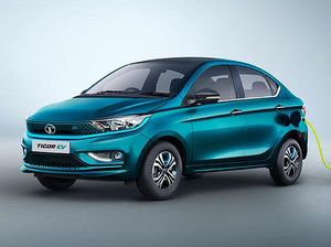 Tata Motors Resmi Kenalkan Mobil Listrik Tigor EV Rp 234 Jutaan