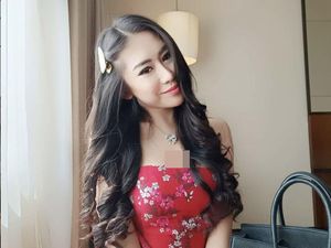 8 Gaya Mewah Thata Anma, Selebgram Seksi yang Ngaku Dianiaya Anak Ahok 8 Gaya Mewah Thata Anma, Selebgram Seksi yang Ngaku Dianiaya Anak Ahok