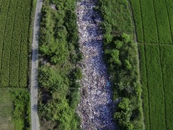Walhi Anggap Pemkab Tak Serius Atasi Sampah di Kali Busa Bekasi