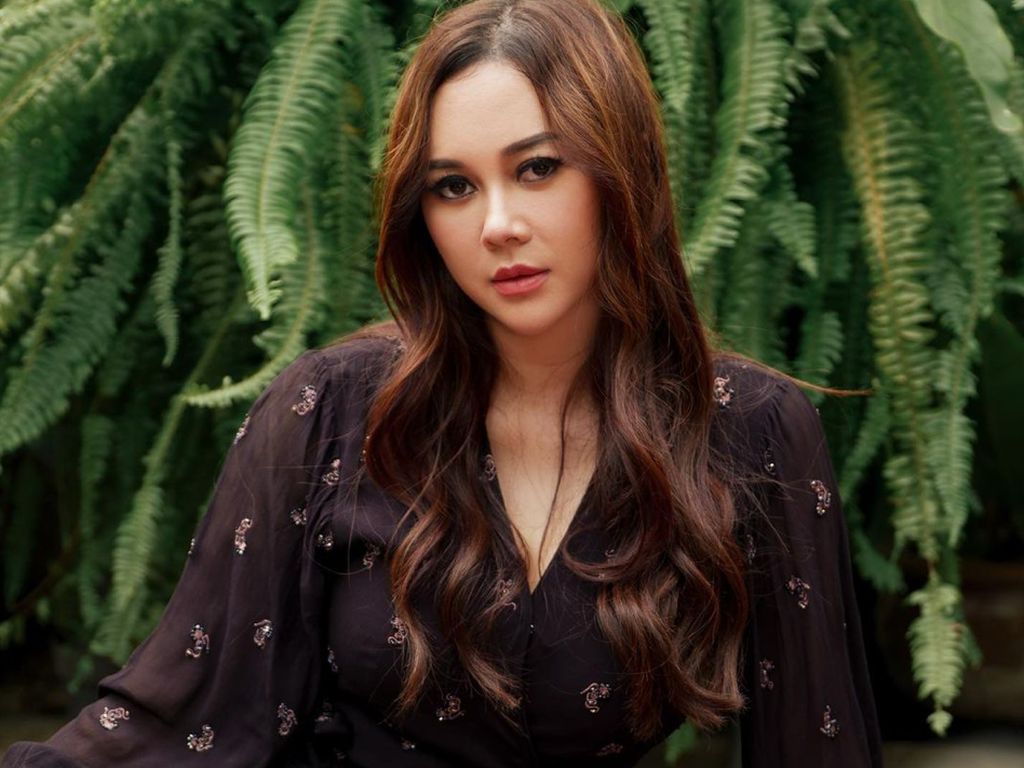 Lewat Hipnoterapi, Aura Kasih Ungkap Cara Atasi Kebutuhan Seks Usai Cerai Lewat Hipnoterapi, Aura Kasih Ungkap Cara Atasi Kebutuhan Seks Usai Cerai