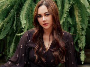 Aura Kasih Pilih Duda Lokal, Tapi Masih Takut Menikah Lagi Aura Kasih Pilih Duda Lokal, Tapi Masih Takut Menikah Lagi