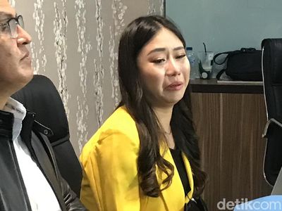 Curhat Kronologi Penganiayaan, Ayu Thalia Menangis