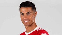 Cristiano Ronaldo mendedikasikan kepindahannya kembali ke Manchester United untuk mantan pelatihnya, Sir Alex Ferguson. (Foto: dok. Manchester United)