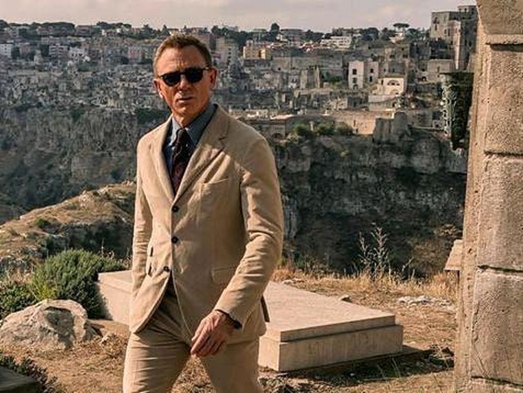 Daniel Craig yang Legawa Lepaskan Karakter James Bond