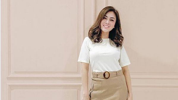 Foto: 8 Gaya Mewah Dhena Devanka, Istri Jonathan Frizzy yang Gugat Cerai