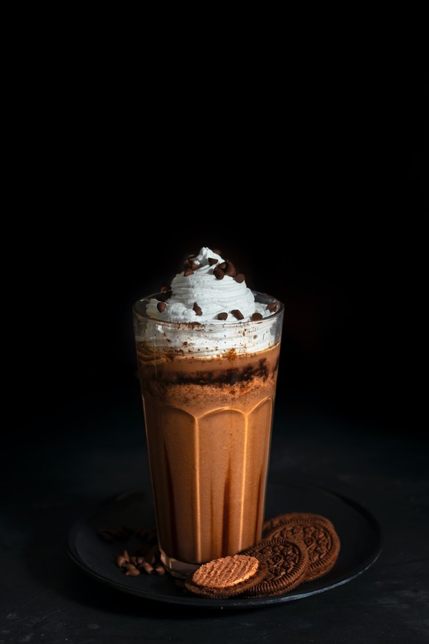 Frappuccino disajikan dengan whippcream