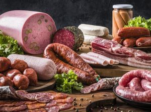 8 Istilah Makanan Olahan Babi, Perlu Dipahami Muslim! 8 Istilah Makanan Olahan Babi, Perlu Dipahami Muslim!