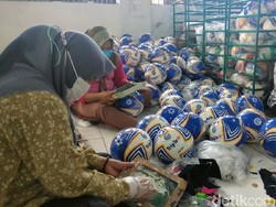 Berkah Liga 1 Bergulir, Pabrik Bola di Majalengka Kebanjiran Order