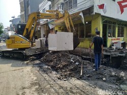 Ada Pembangunan Got, Warga Pademangan Timur Keluhkan Aliran PAM Macet