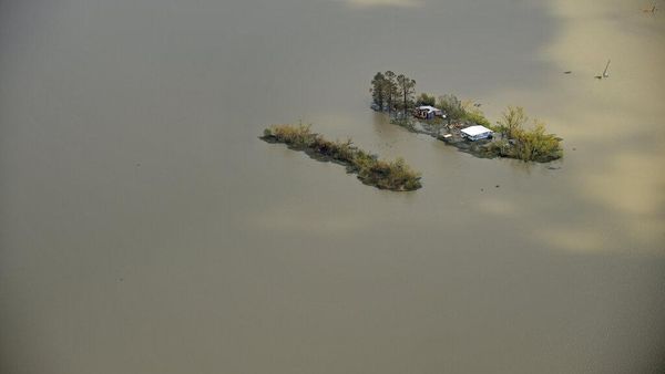 Potret Kerusakan Akibat Badai Ida di AS