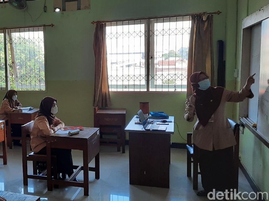 Tanda Tanya 25 Klaster Sekolah Tatap Muka di Jakarta Tanda Tanya 25 Klaster Sekolah Tatap Muka di Jakarta