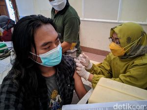 Peminat Vaksin Moderna di Ponorogo Membeludak, Kuota 1.700 Ludes 15 Menit