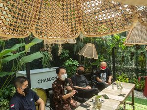 Wamendag: Sudah Vaksin Monggo Dine In di Resto, tapi Tetap Prokes