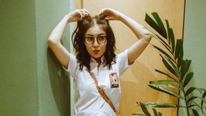 7 Potret Artis Cantik Pakai Seragam SMA, Cocok Walau Sudah Jadi Emak-emak