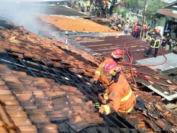 Asrama di Komplek Kodam V Brawijaya Terbakar, 10 Rumah Terbakar