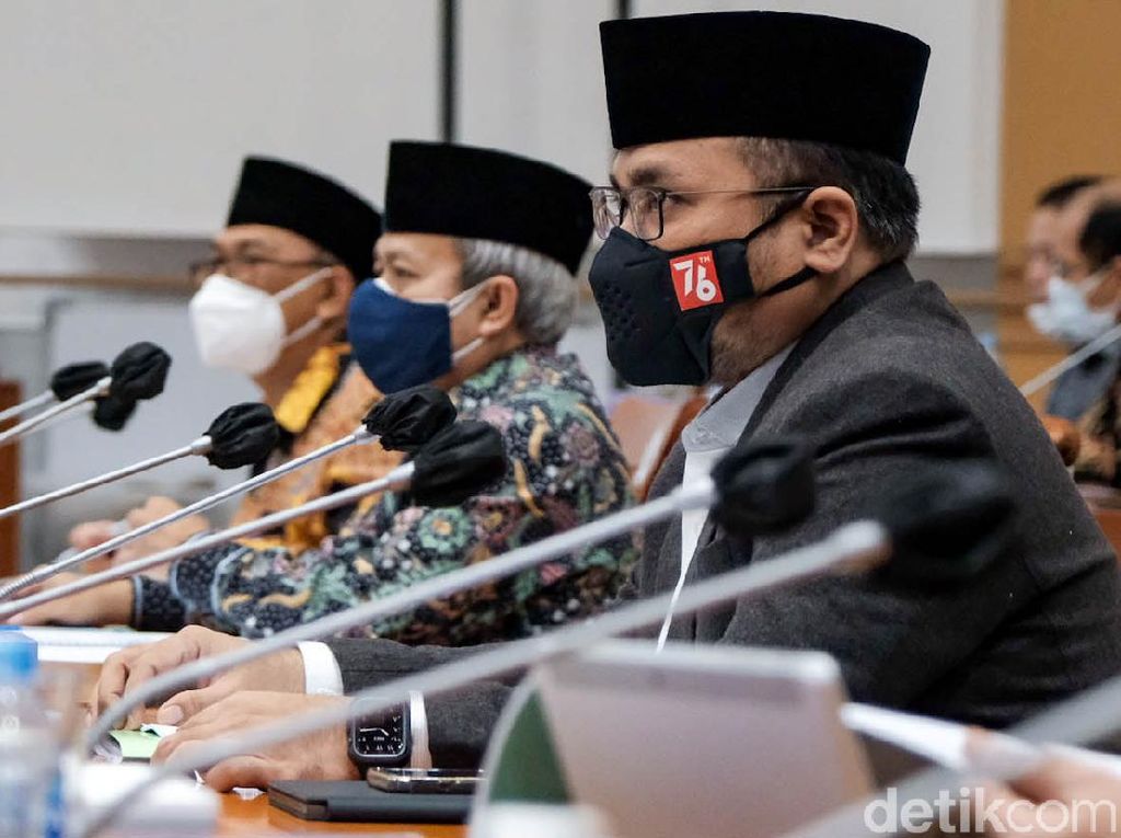 Disorot Anggota DPR, Menag Janji Bakal Revitalisasi Kantor KUA Disorot Anggota DPR, Menag Janji Bakal Revitalisasi Kantor KUA