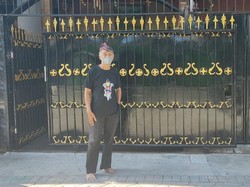 Seniman Ludruk Surabaya Cak Kartolo Akan Jual Rumahnya, Minat?