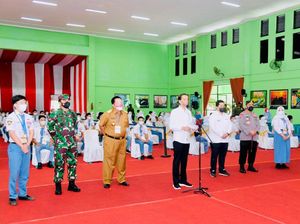 Dialog dengan Warga, Jokowi Janji Perbanyak Vaksin COVID-19 untuk Lampung