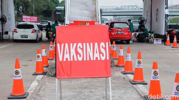 Kini Masyarakat Bisa Vaksin COVID-19 di Jalan Tol