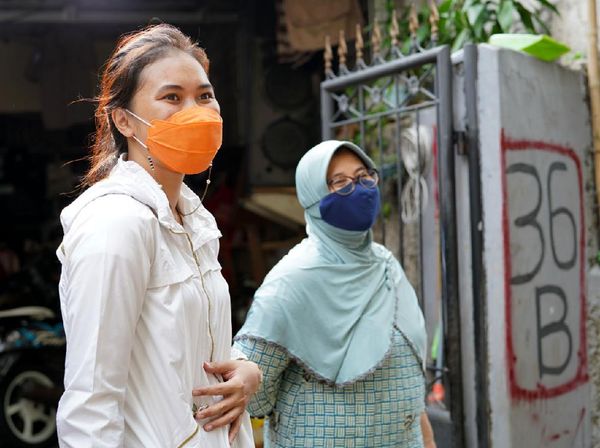 Momen Berbagi Kepada Guru Ngaji