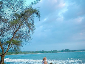 Pantai Bugel Banten (Bugle Beach Mega Camara), Surga Tersembunyi di Pandeglang Pantai Bugel Banten (Bugle Beach Mega Camara), Surga Tersembunyi di Pandeglang
