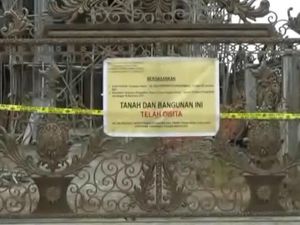Rumah Mewah Eks Manajer Kimia Farma Tersangka Antigen Bekas Disita Polisi Rumah Mewah Eks Manajer Kimia Farma Tersangka Antigen Bekas Disita Polisi