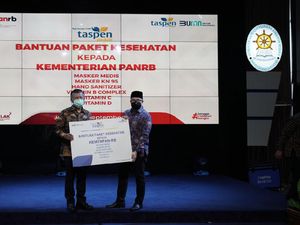 Taspen Salurkan Bantuan Paket Kesehatan ke Kementerian PAN-RB