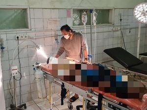 Tukang Ojek di Sukabumi Tergeletak Simbah Darah, Diduga Korban Begal