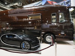 Bus Mewah Rp 110 M, Perutnya Bisa Jadi Garasi Bugatti Chiron