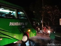 17 Tersangka yang Suap Bupati Probolinggo Dibawa ke Jakarta