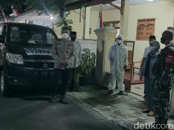 Suka Duka Babinsa-Bhabinkamtibmas Banyuwangi Rayu Warga Isoman ke Isoter