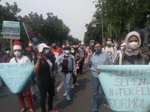 Massa Pedemo Tolak Formula E di Balai Kota DKI Dibubarkan Polisi