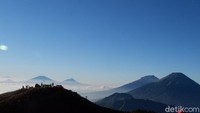 Viral Pendaki Kepergok Mesum di Gunung Prau