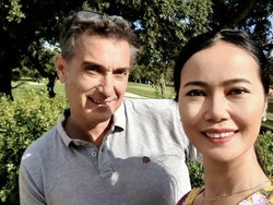 Kisah Cinta Wanita Yogyakarta Menikah dengan Bule yang Dikira Sopir Bus