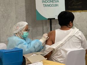 Masjid Agung Sunda Kelapa Jadi Percontohan Sholat Jumat, Jamaah Wajib Vaksin