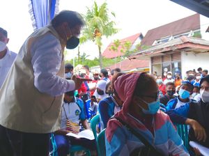 Tinjau Isoter Terapung di Sorong, Airlangga: Penanganannya Sudah Baik