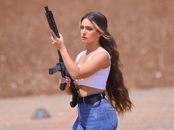 Cantik-cantik Jago Nembak, Mantan Tentara Tempur Israel Ini Jadi Sorotan