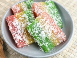 Menu Harian Ramadan 2: Sentiling Singkong Legit dan Asem-asem Ayam yang Segar