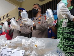 Polisi Tangkap Kurir Penyelundupan Benur Senilai Rp 2,5 M di Banten