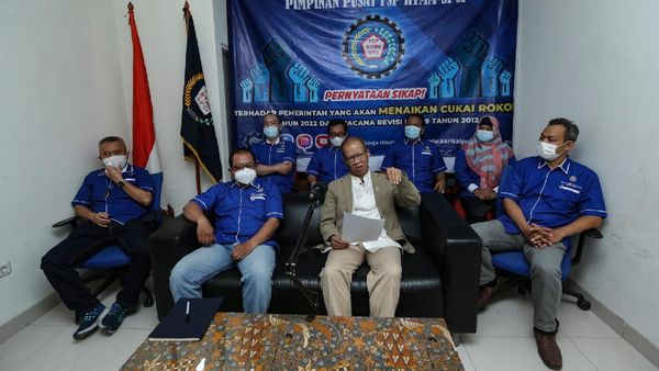 Serikat Pekerja Tolak Rencana Kenaikan Tarif Cukai Rokok