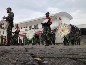 Jenazah 4 TNI Gugur di Maybrat Tiba di Sulsel, 2 Langsung Dibawa ke Rumah Duka Jenazah 4 TNI Gugur di Maybrat Tiba di Sulsel, 2 Langsung Dibawa ke Rumah Duka